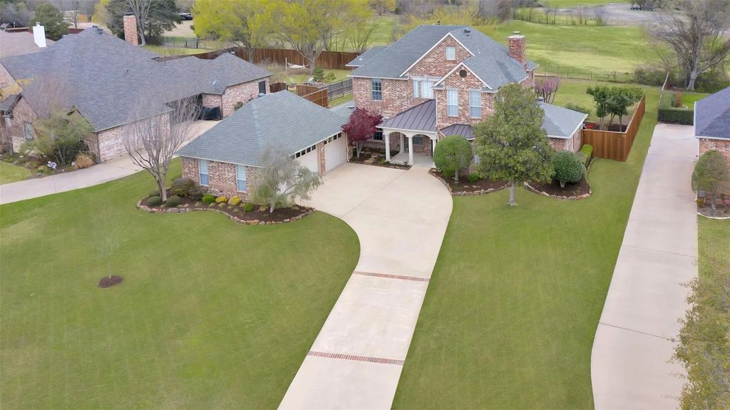 709 Country Club Drive, Heath