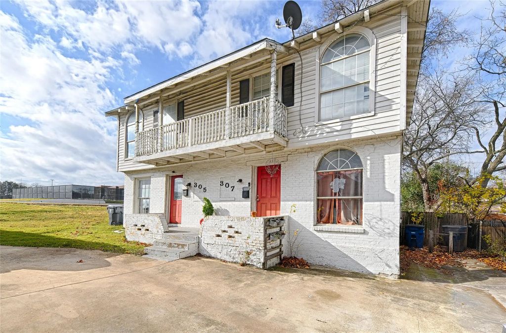 307 N Oak Cliff Boulevard, Dallas