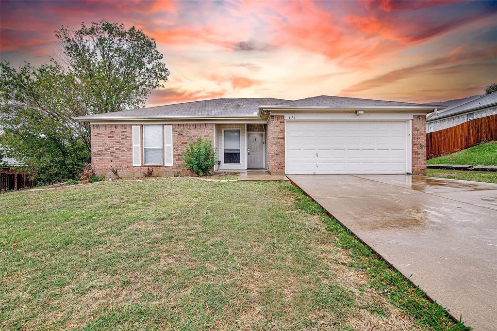 636 Green Mountain Road, Burleson