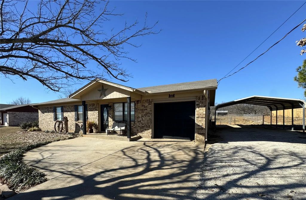 1150 N Seaman Street, Eastland