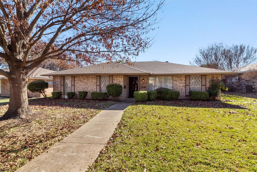 814 Madrid Drive, Duncanville