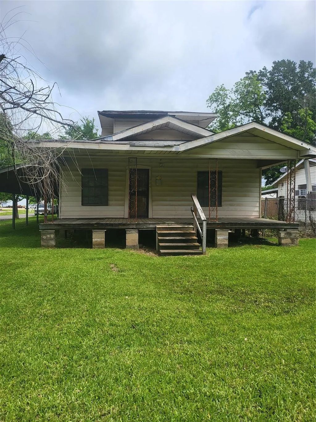 1724 Dickinson Street, Shreveport