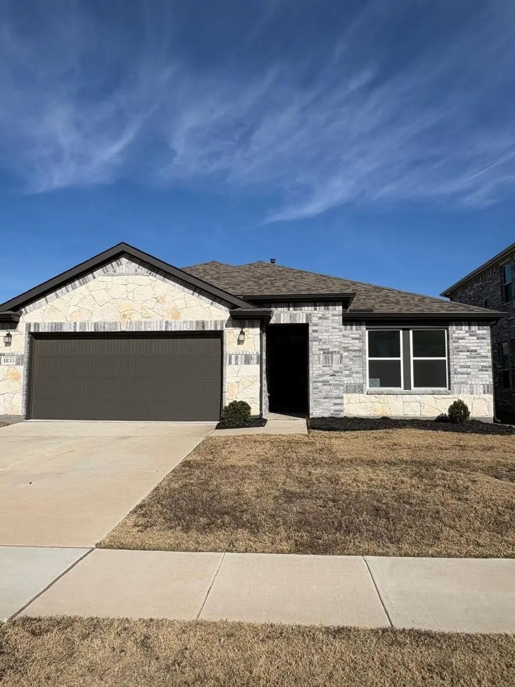 1833 Aslynn Circle, Aubrey