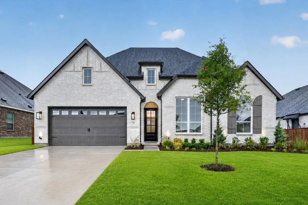 2245 Slate Drive, Waxahachie