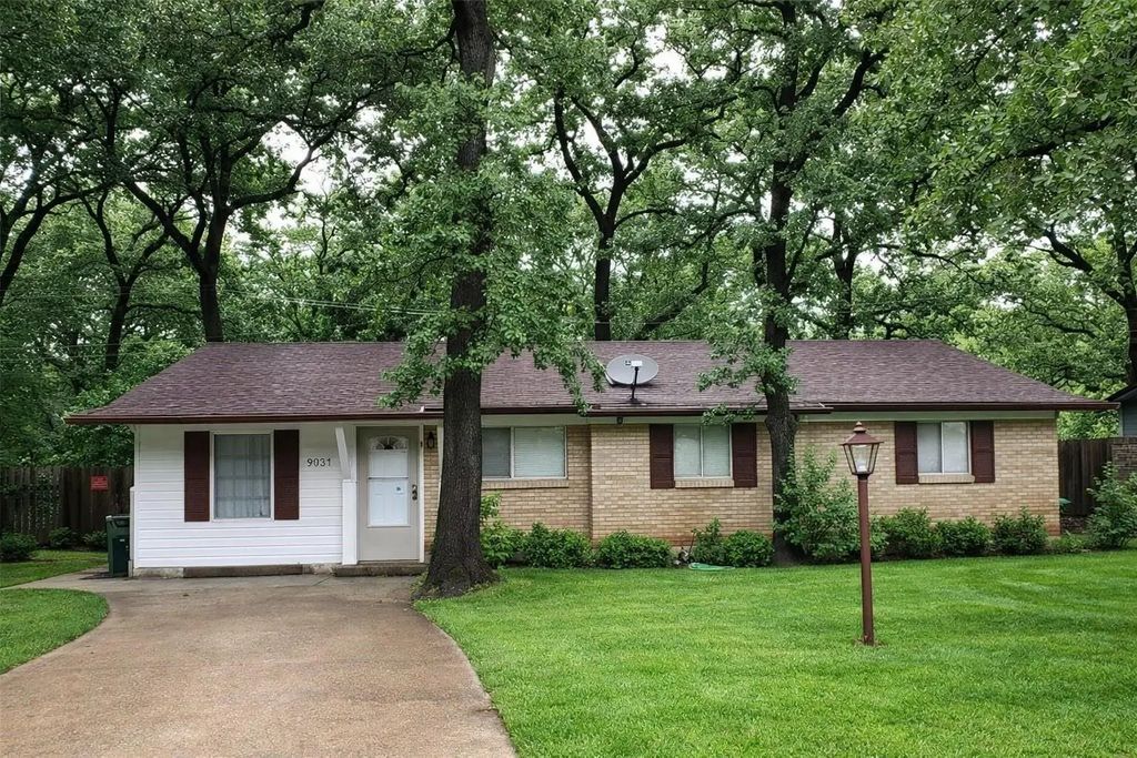 1911 Mimosa Drive, Arlington