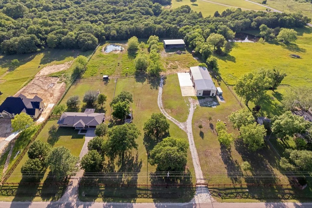 233 Reast Road, Whitesboro