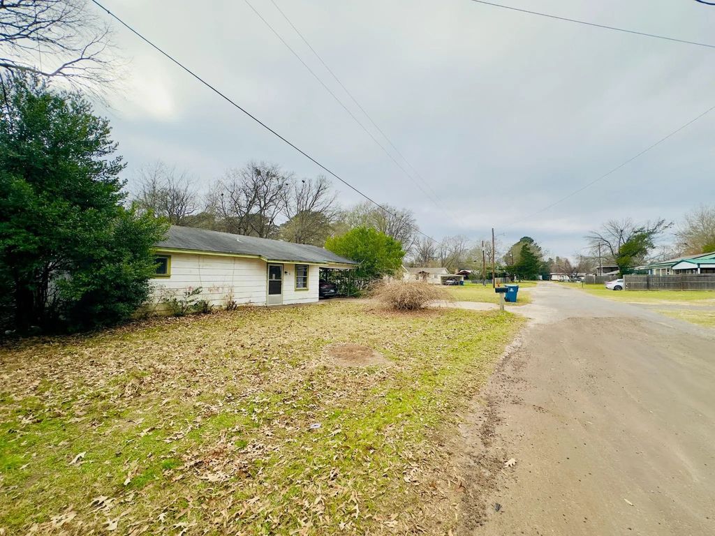 168 Estelle Street, Hawkins