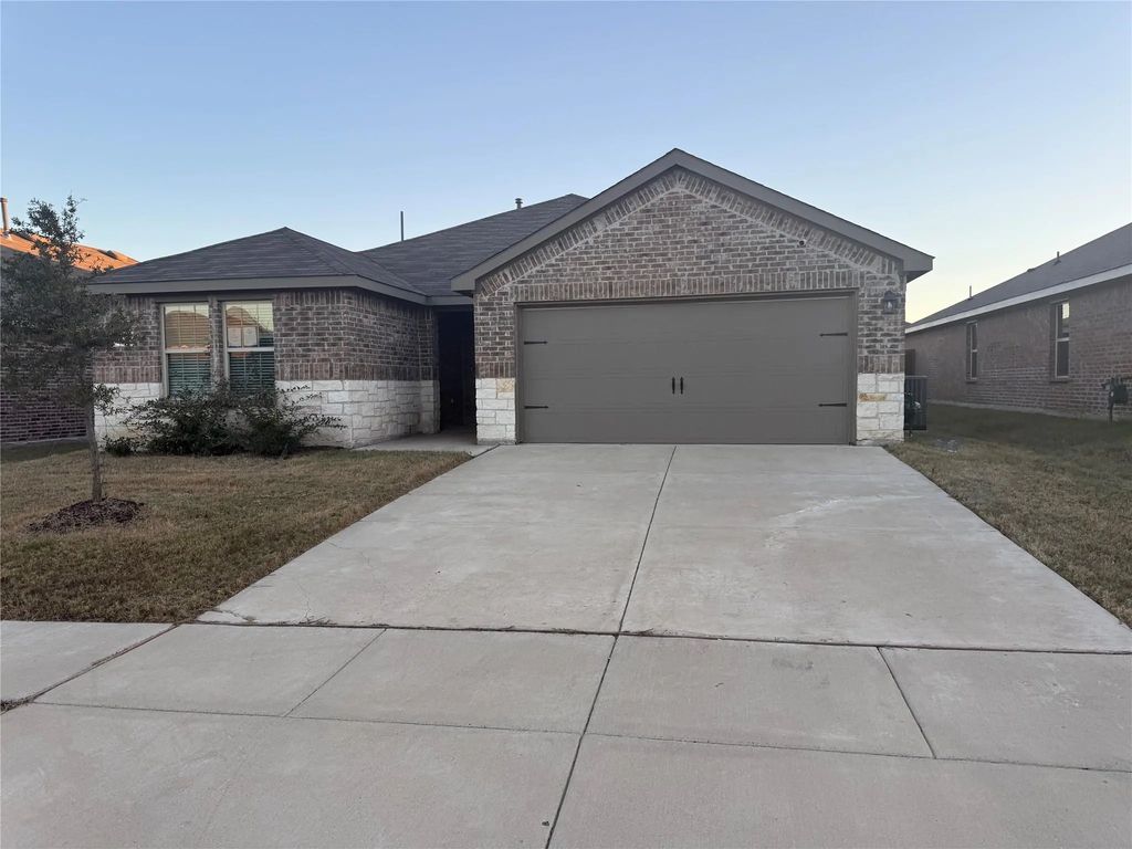 2940 Lawson Drive, Royse City