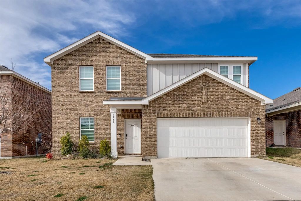 8249 Stovepipe Drive, Fort Worth