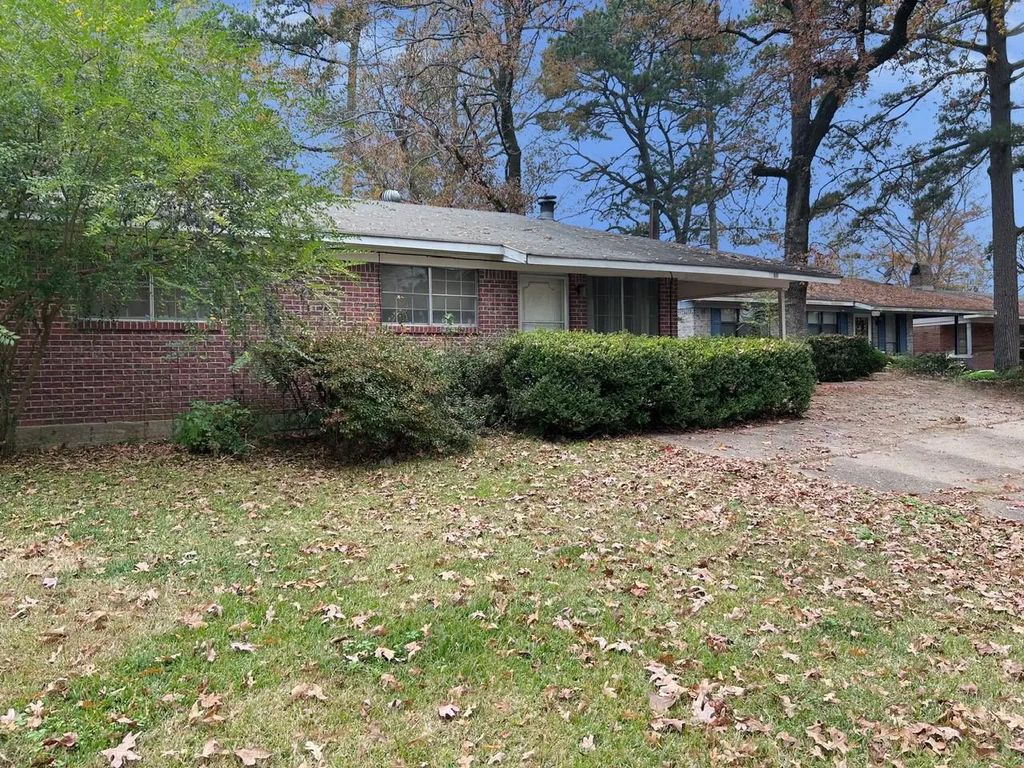 8932 Torento Lane, Shreveport
