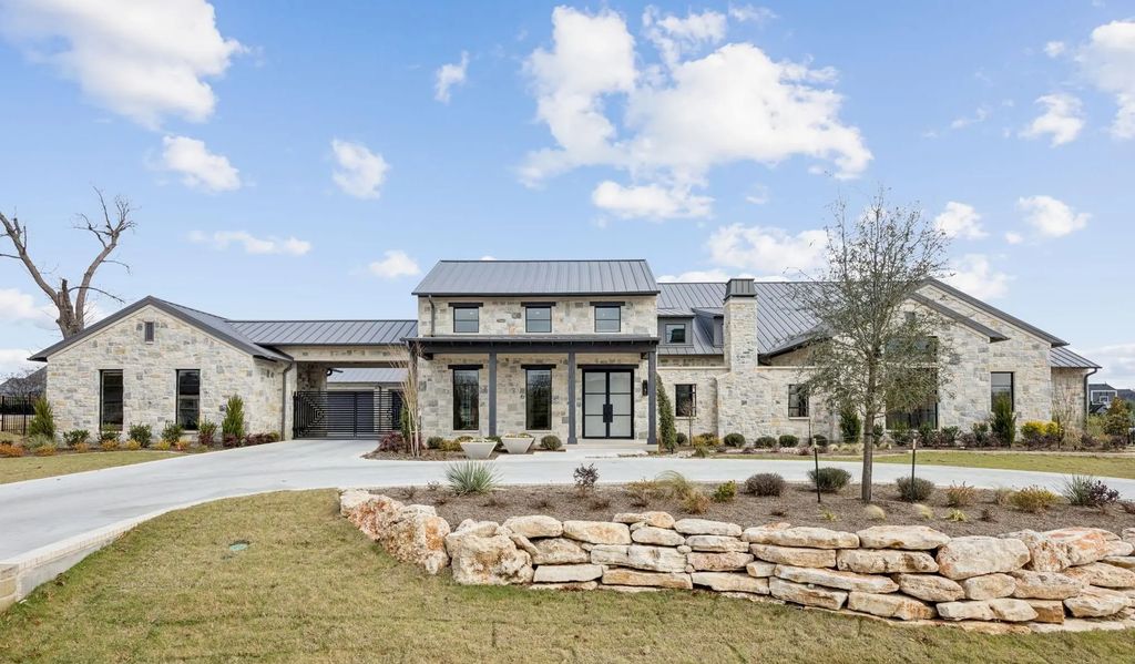 914 Barksdale Creek Lane, Fairview