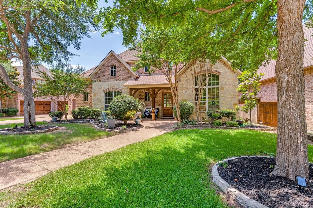 1916 Surrey Lane, McKinney