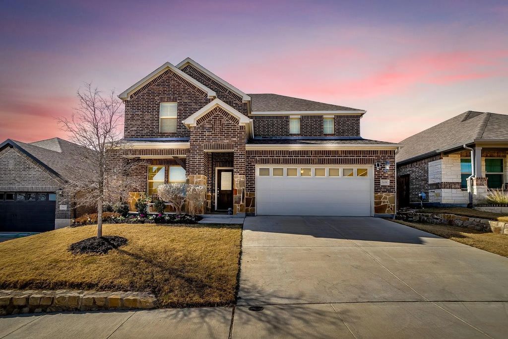 5608 Cypress Willow Bend, Fort Worth