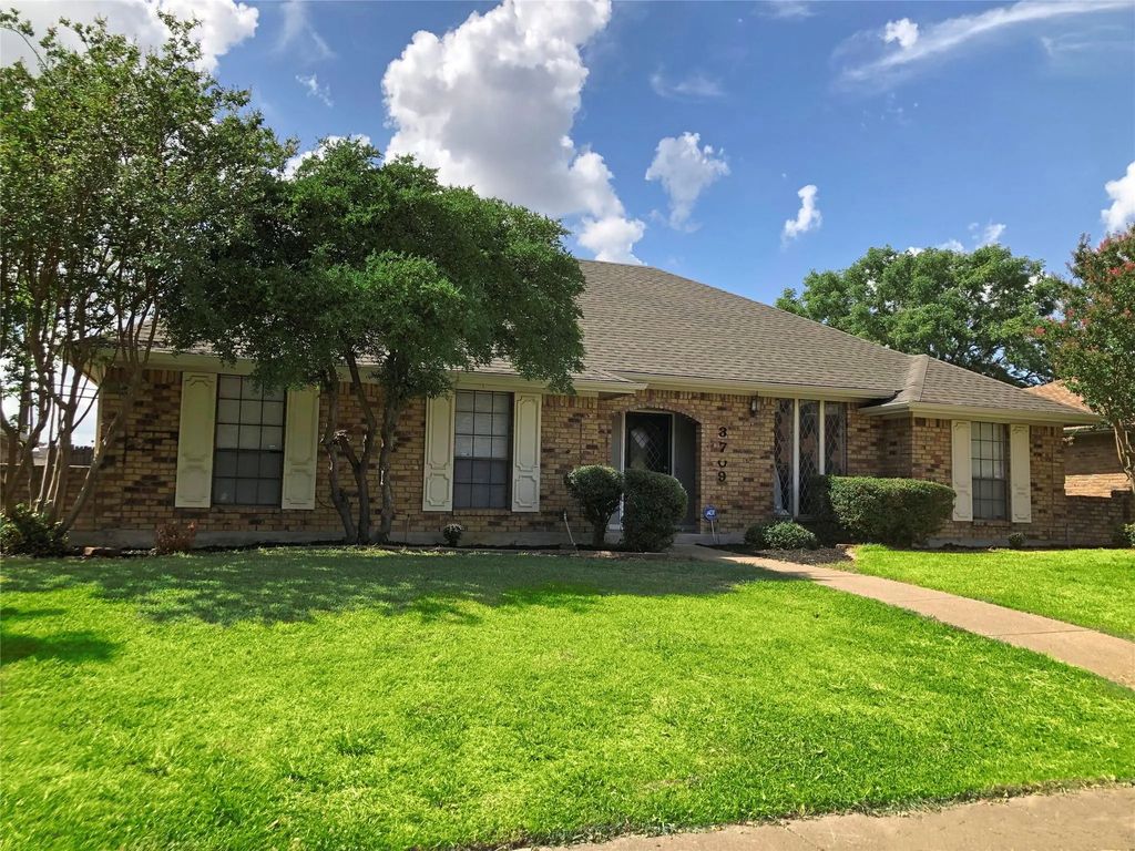 3709 Highgate Lane, Carrollton