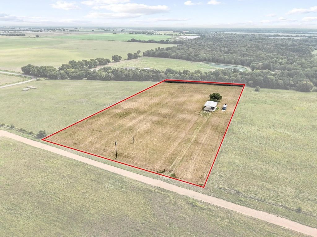 1362 County Road 2850, Honey Grove