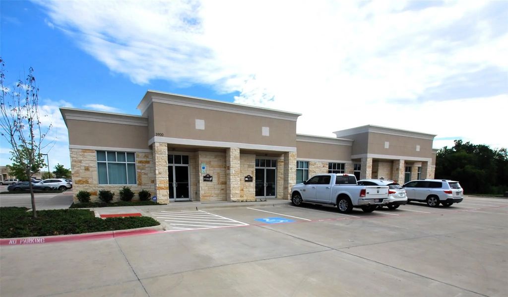 3900 S Stonebridge Drive 102, McKinney