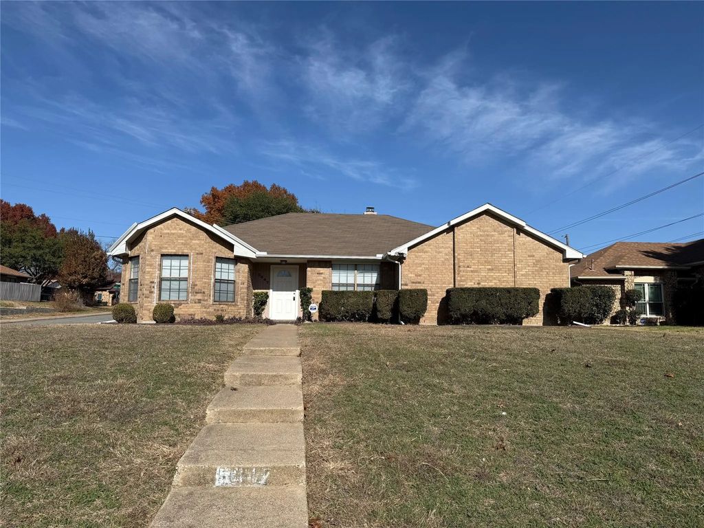5047 Hollow Ridge Road, Dallas