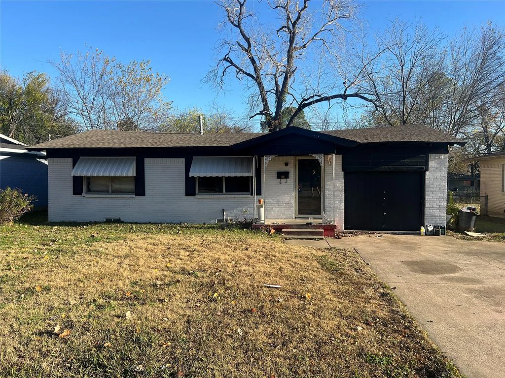 1530 Hillcrest Street, Mesquite