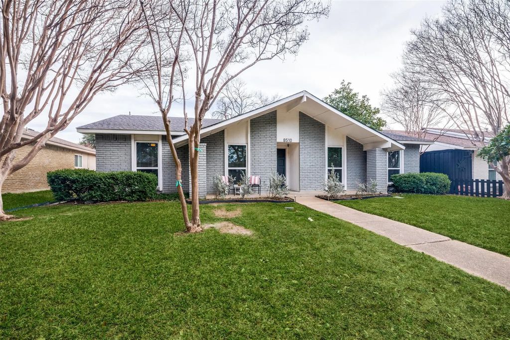 8510 Sikorski Lane, Dallas