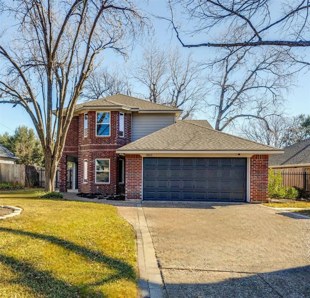 3813 Devonaire Drive, Fort Worth