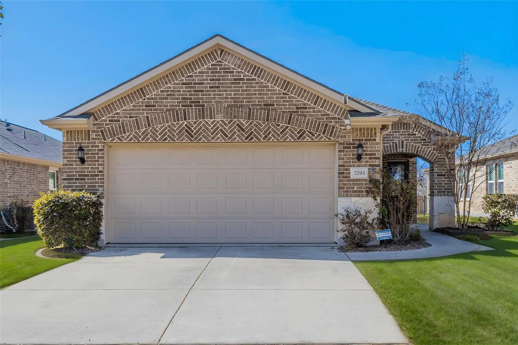 7293 Misty Oaks Lane, Frisco