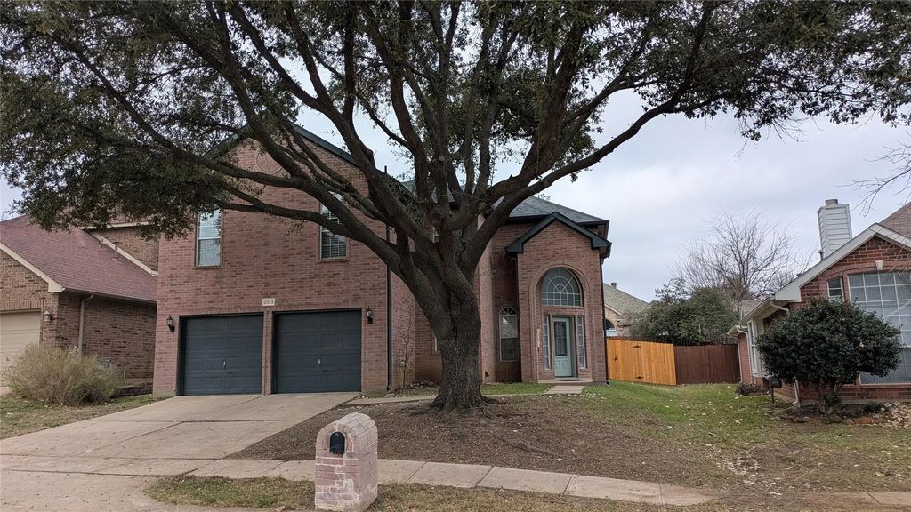 2313 Suntree Lane, Flower Mound