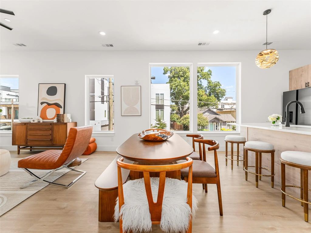 2015 N Prairie Avenue 204, Dallas