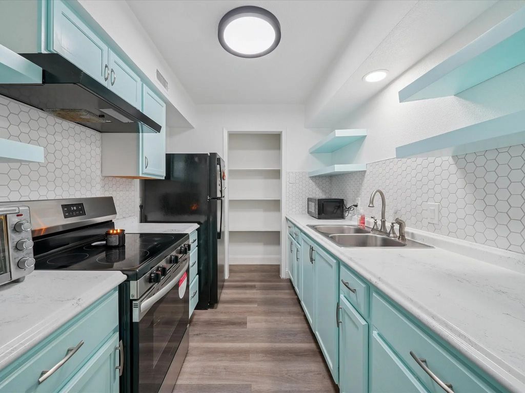 1819 E Grauwyler Road 178, Irving