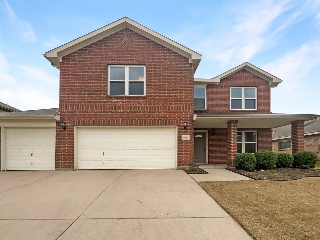 1630 Santa Fe Trail, Krum