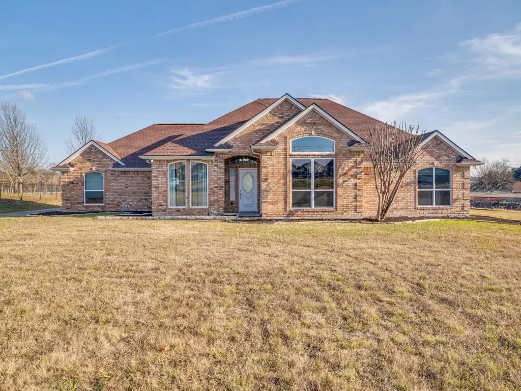 18524 Fm 740, Forney