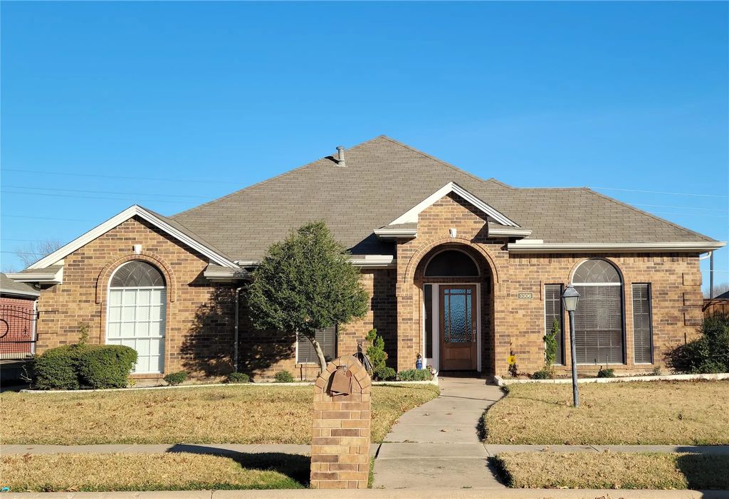 3306 Ashleaf Drive, Carrollton