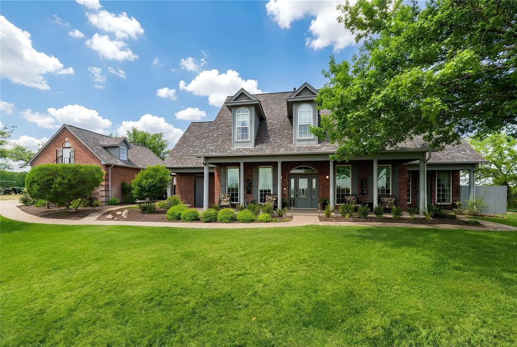 705 W Hill Drive, Aledo