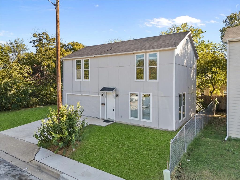 2021 Eva Street, Grand Prairie
