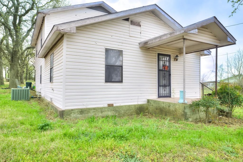 1000 Fm 205, Stephenville