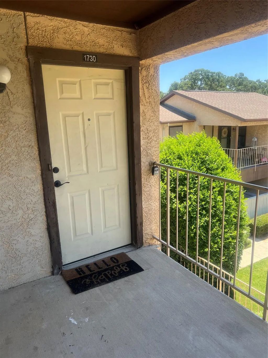 1730 Crest Point Drive, Arlington