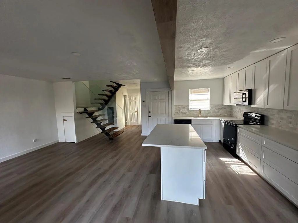 3111 Duck Creek Parkway, Garland