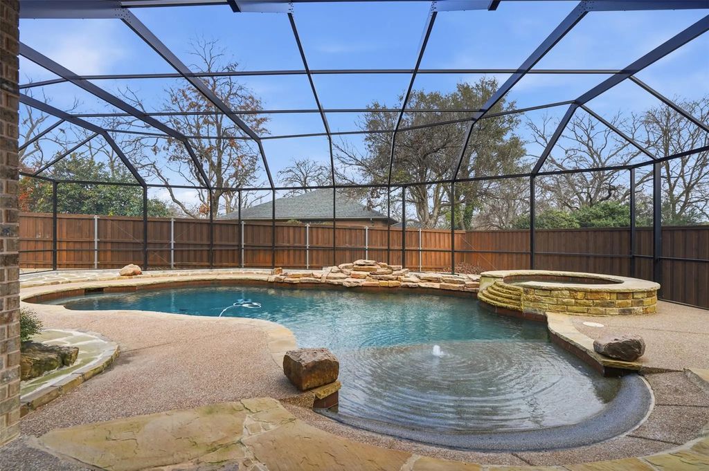 4519 Cimmaron Trail, Granbury