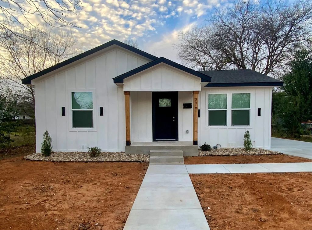 3917 Charlton Avenue, Waco