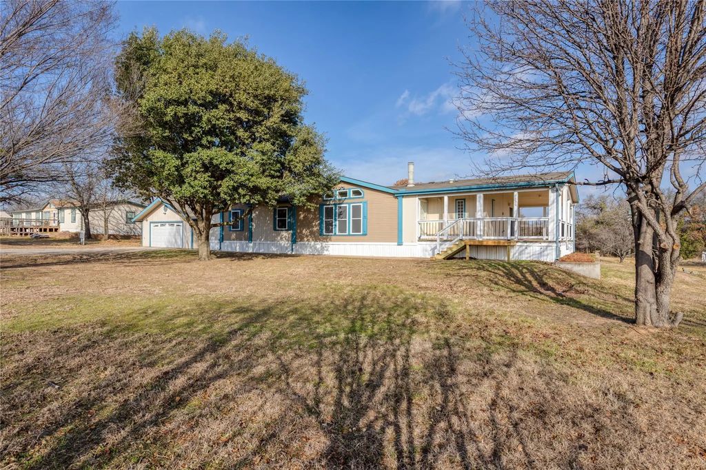 156 Northwoods Court, Azle