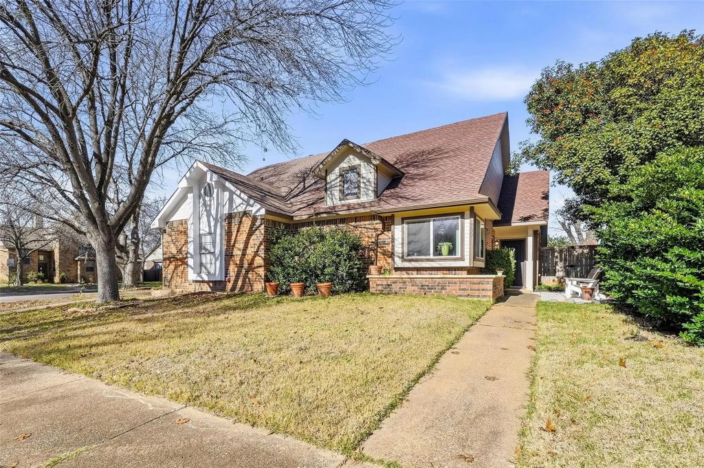 730 Bordeaux Drive, Euless
