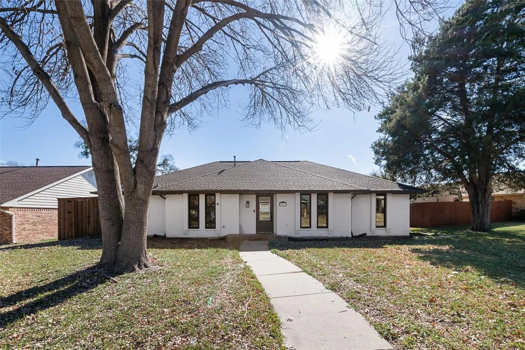 1218 Teakwood Drive, Duncanville