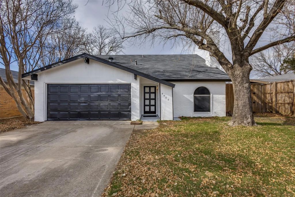5407 Duchess Court, Lake Dallas