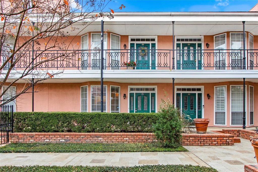3208 Cole Avenue 1110, Dallas