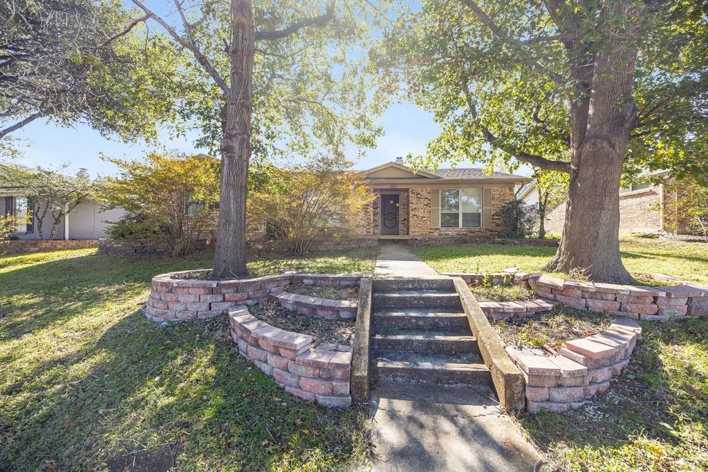 2912 Yorktown Road, Mesquite