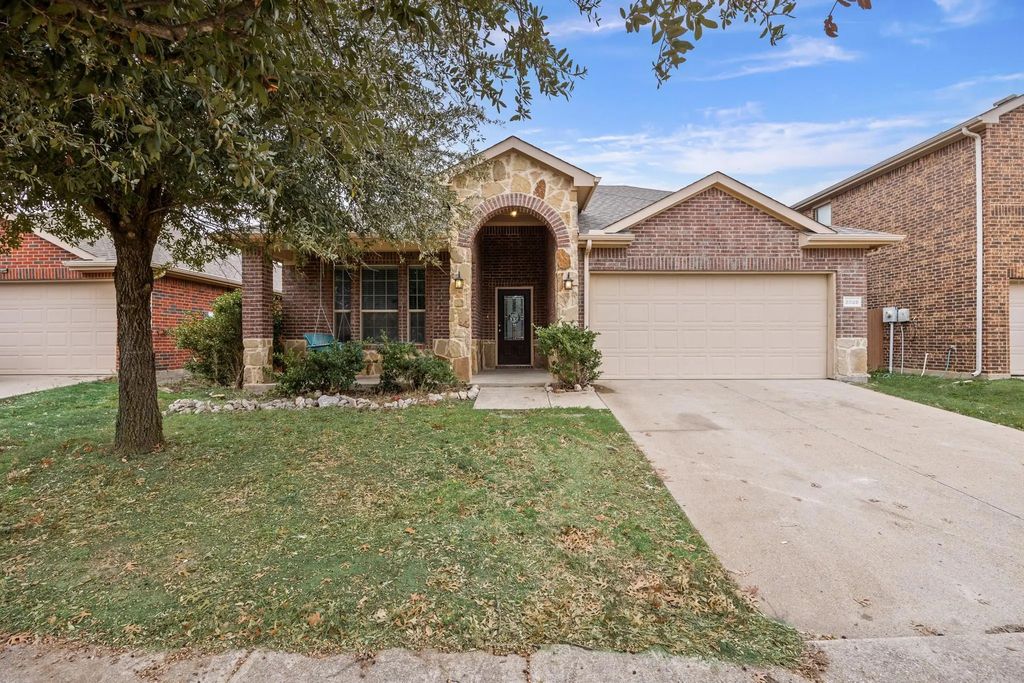 2028 Carriage Road, Heartland