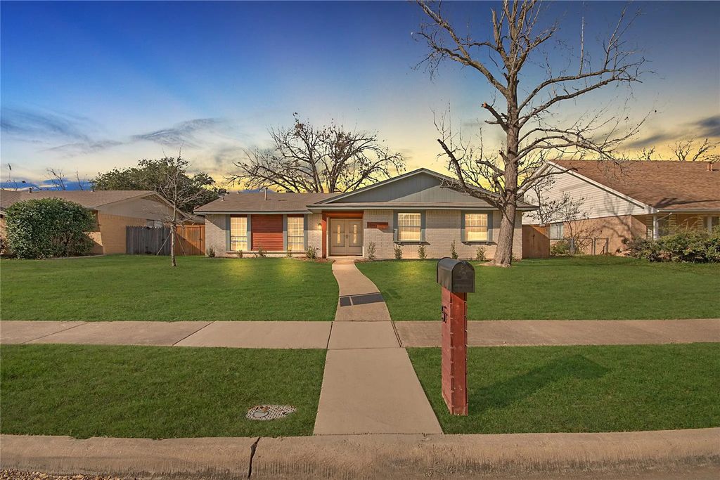 5 Green View Circle, Richardson