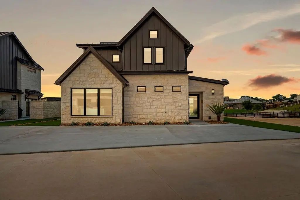 355 Emma Jean Trail, Iredell