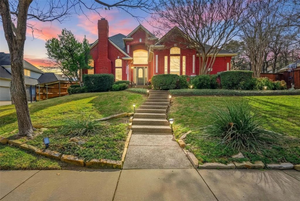 2817 Kingswood Drive, Grapevine