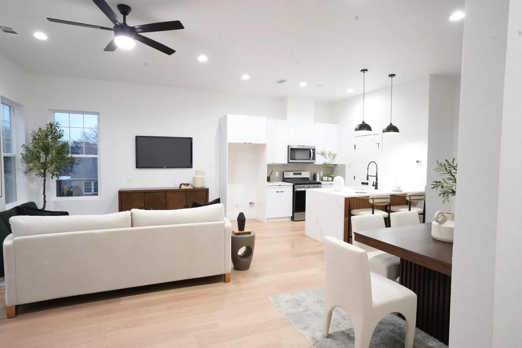 629 N Tyler Street 108, Dallas