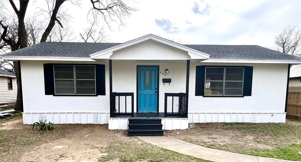 406 E Brazos Street, Groesbeck